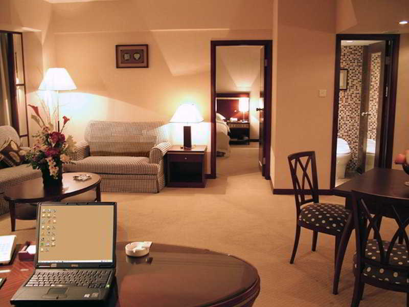 Rosedale Hotel & Suites Guangzhou - Free Shuttle Bus To Canton Fair Номер фото