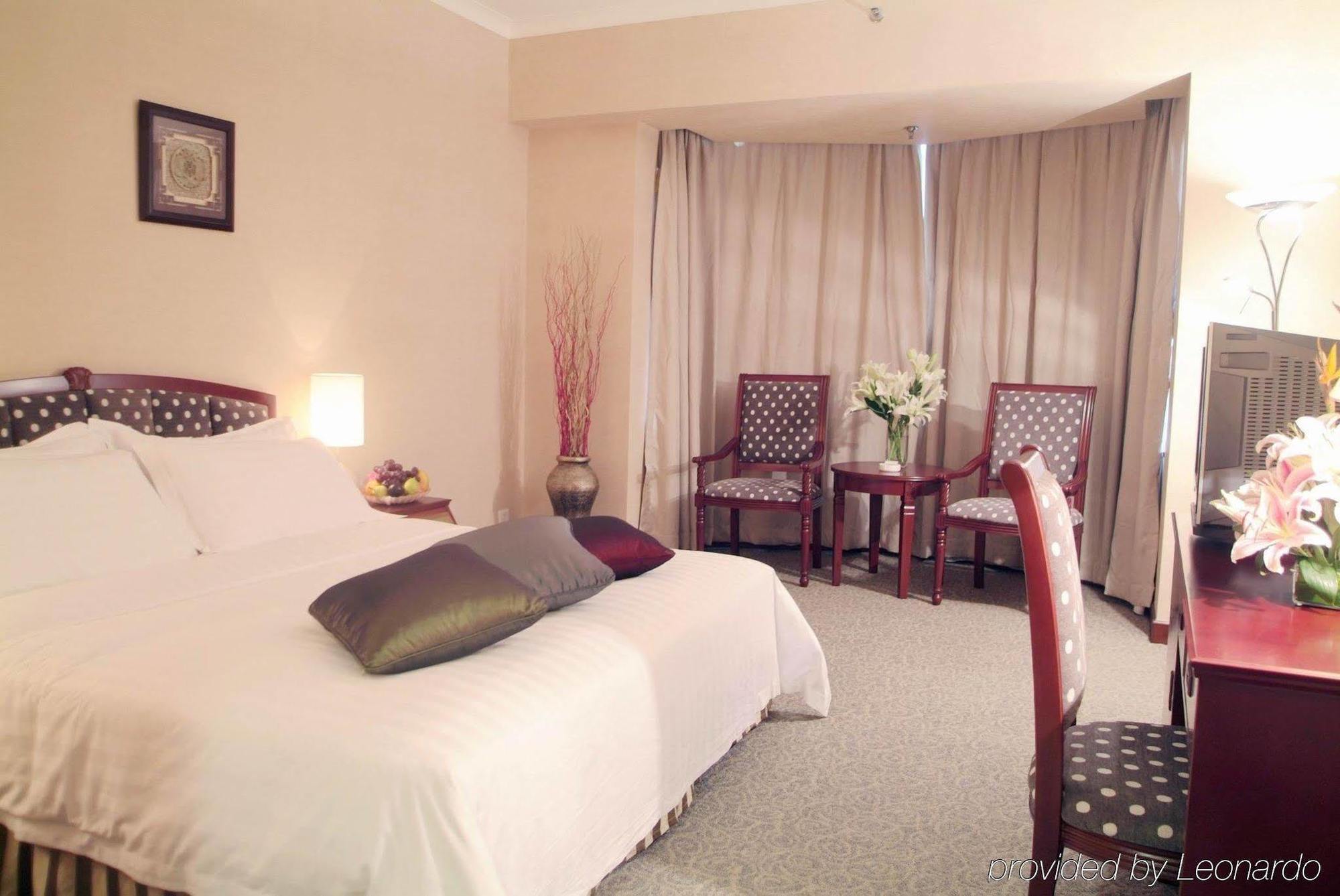 Rosedale Hotel & Suites Guangzhou - Free Shuttle Bus To Canton Fair Номер фото